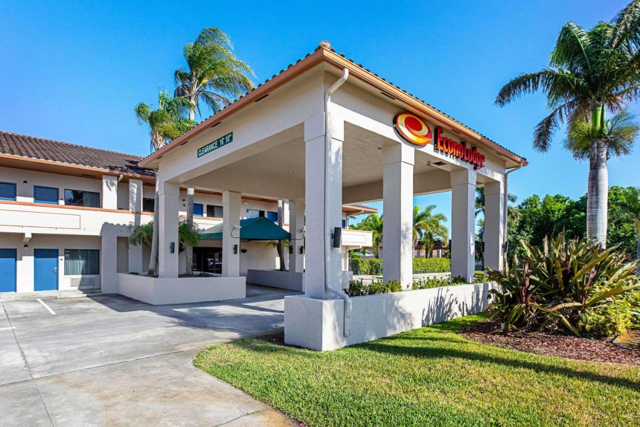 Econo Lodge Vero Beach - Downtown Exterior photo